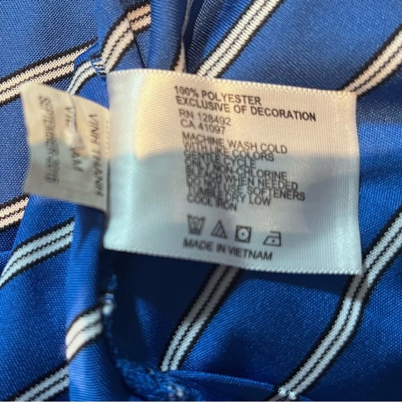 Greg Norman Size S Microlux Golf Shirt - Picture 5 of 7